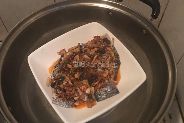 剁椒蒸鱼尾的做法图解7