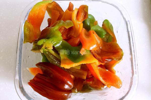 猪肉青椒馅饺子的做法图解6