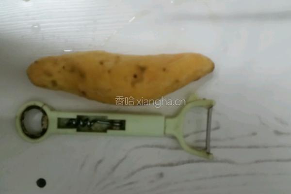 油炸红薯片的做法图解1