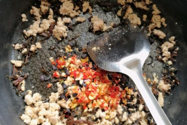 肉沫炒梅菜干的做法图解4