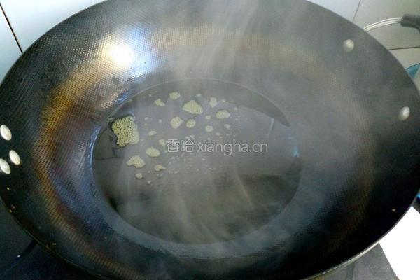 青椒木耳肉丝的做法图解5
