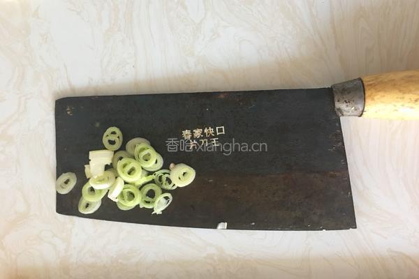 豌豆焖面的做法图解2