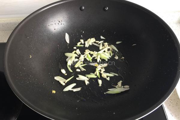 丝瓜炒鸡蛋的做法图解5