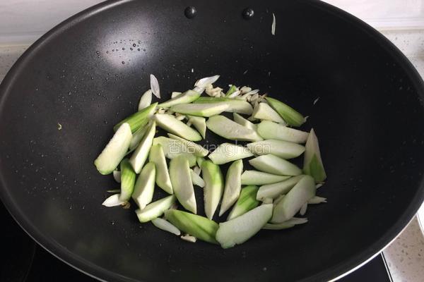 丝瓜炒鸡蛋的做法图解6