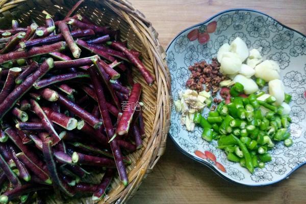 炒红豇豆的做法图解3