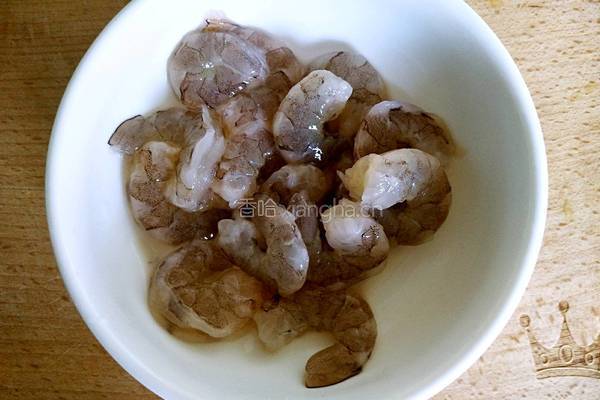 白菜粉丝烩虾仁的做法图解4