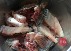 酸菜鱼的做法图解2
