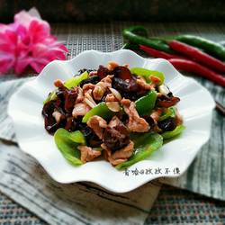 木耳炒肉片的做法[图]