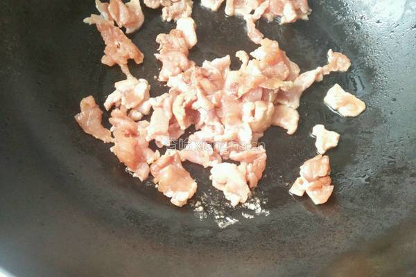 木耳炒肉片的做法图解3