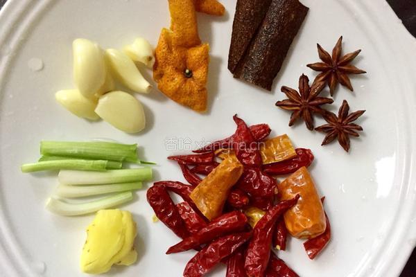 红烧辣子鸡的做法图解3