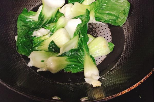 青菜枸杞粉丝汤的做法图解3