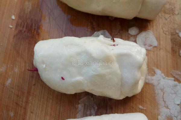 芝麻玫瑰花糖饼的做法图解2