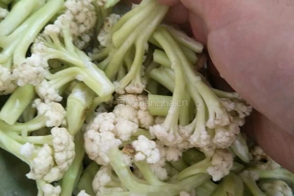 素干锅花菜的做法图解1