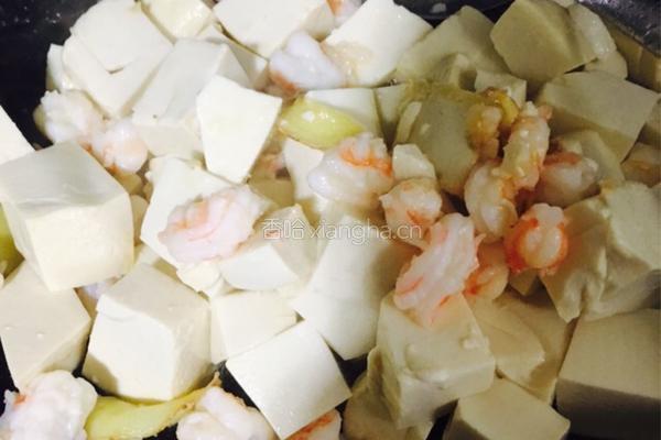 鲜虾仁烧豆腐的做法图解8