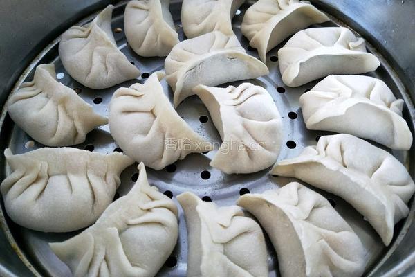猪肉芹菜蒸饺的做法图解16