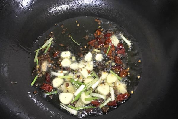 爆炒卷心菜的做法图解3