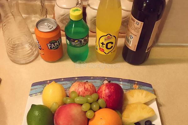 自调葡萄酒（西班牙的sangria汽酒）的做法图解1