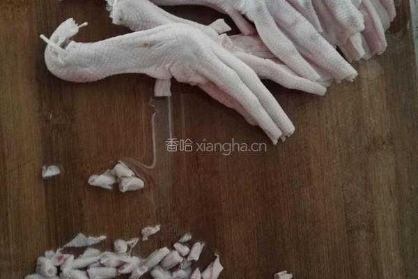 卤鸭掌的做法图解1