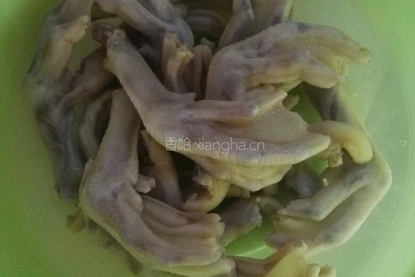 卤鸭掌的做法图解3