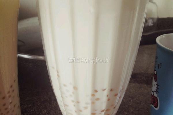 西米奶茶的做法图解4
