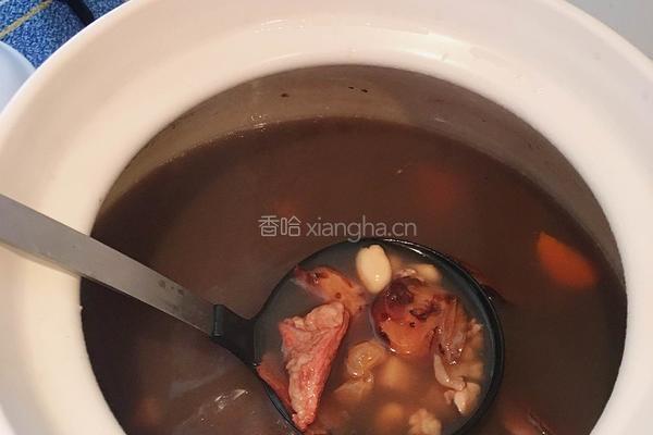 土茯苓滋阴养身老火靓汤的做法图解4