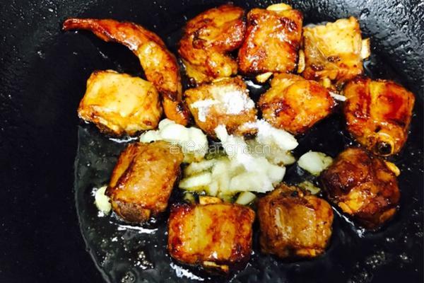 土豆烧排骨的做法图解6