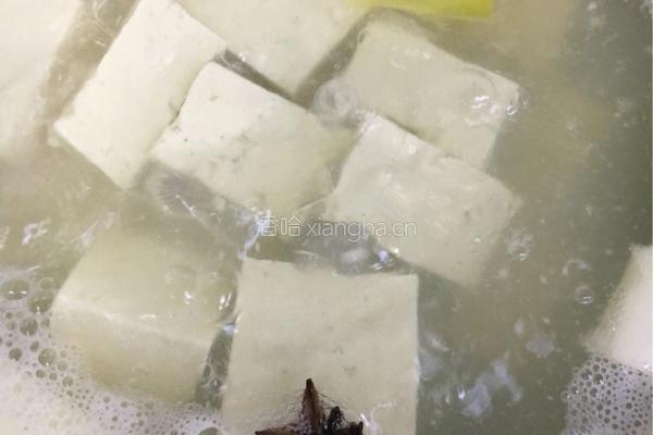 冷拌热豆腐的做法图解3