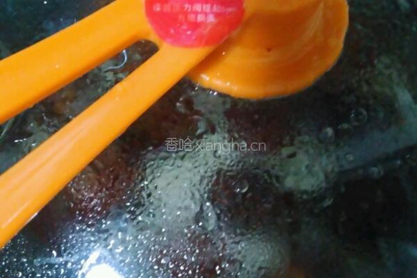 青瓜炒鸡丁的做法图解2