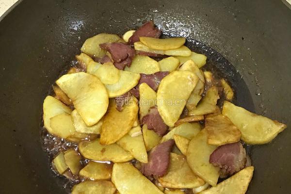 腊肉铁板烧土豆的做法图解9