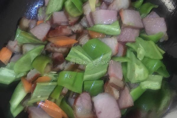 腊肉炒辣椒的做法图解5