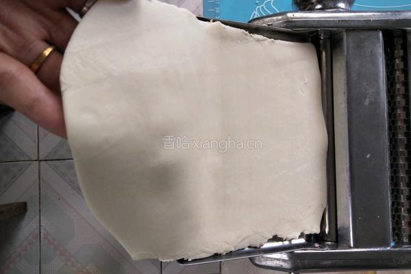 自制馄钝（饺子)皮的做法图解5