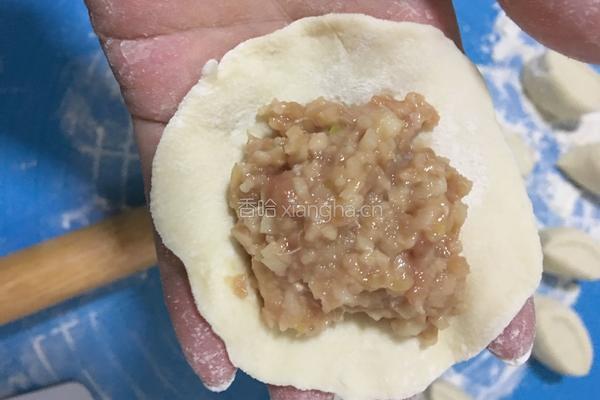 莲藕猪肉包子的做法图解11