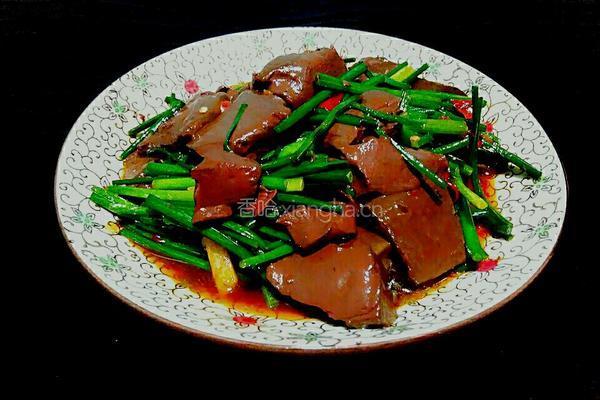 韭菜花炒鸭血的做法图解11