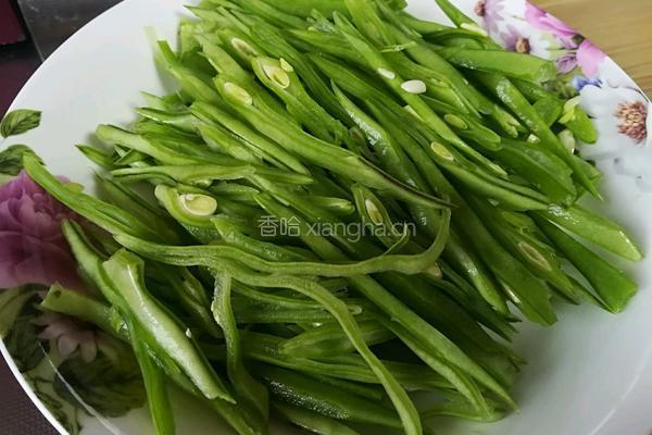 炒扁豆的做法图解1