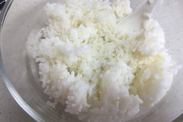 虾仁炒饭的做法图解5