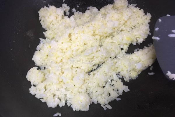 虾仁炒饭的做法图解8