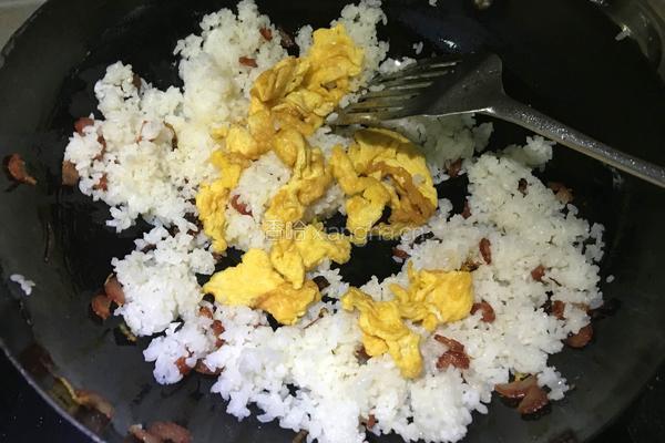 广式香肠蛋炒饭的做法图解7
