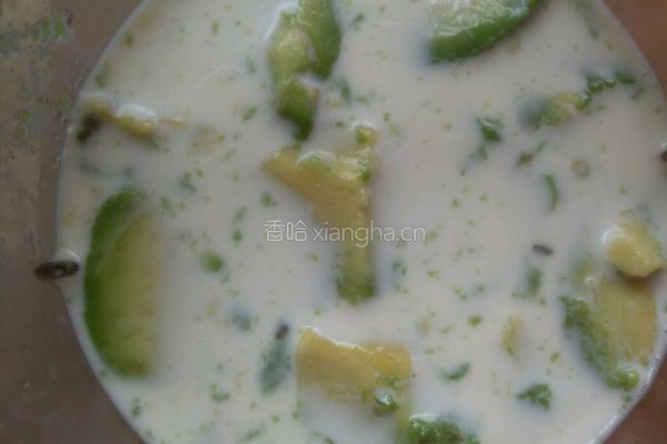 牛油果奶昔的做法图解4