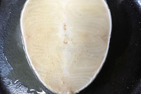 蜜汁香煎银鳕鱼的做法图解3