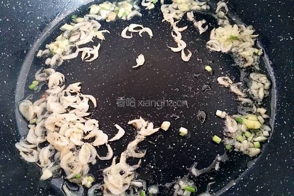 虾皮包菜炒粉丝的做法图解5