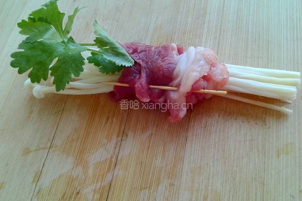 牙签肉金针卷的做法图解3