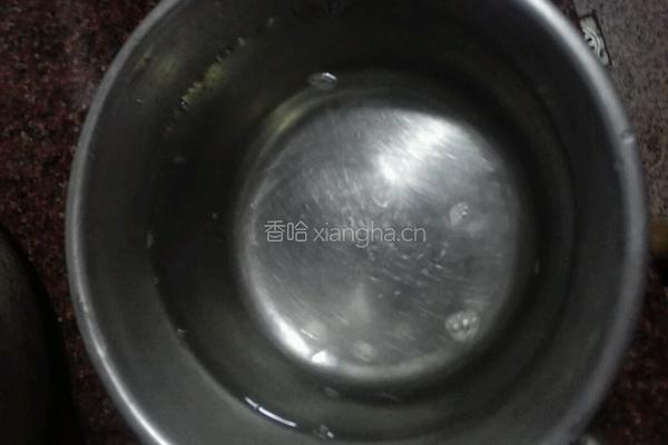 清炒苦瓜 它是甜的的做法图解1