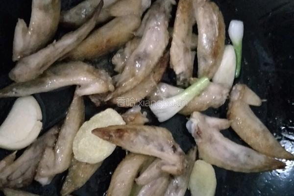 酱香鸡小翅的做法图解2