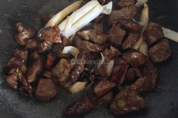 土豆烧牛肉的做法图解7