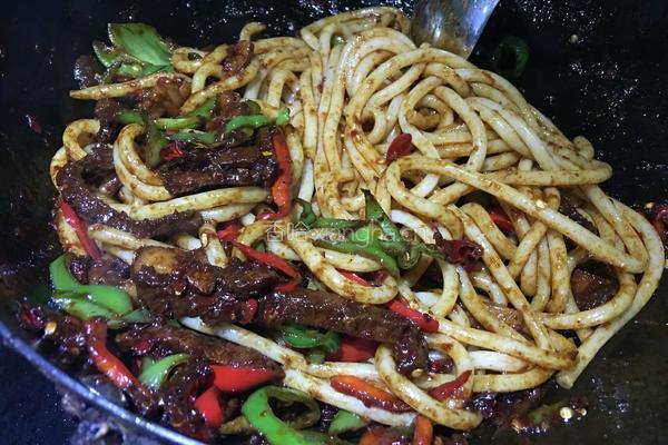 新疆炒米粉的做法图解10