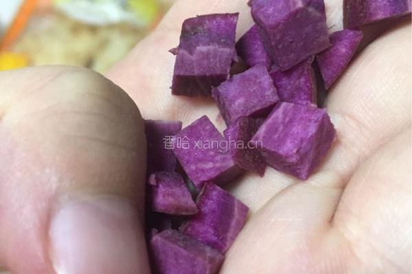 紫薯银耳羹的做法图解1