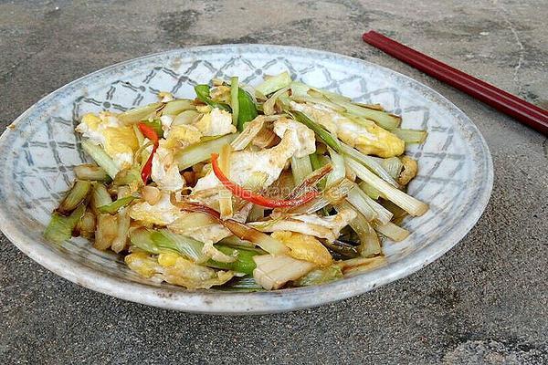 韭黄炒鸭蛋的做法图解6