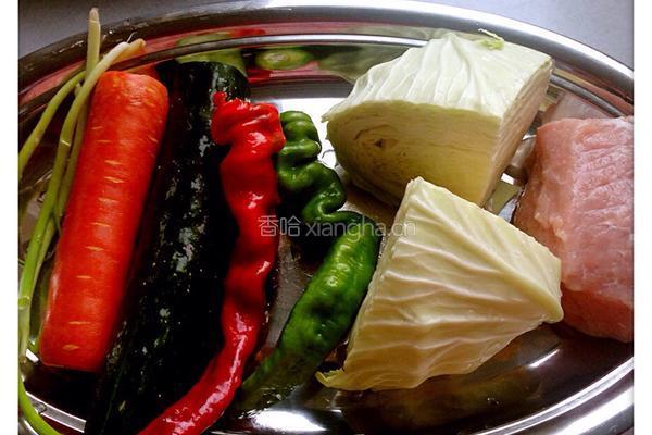 包菜肉丝炒面的做法图解1