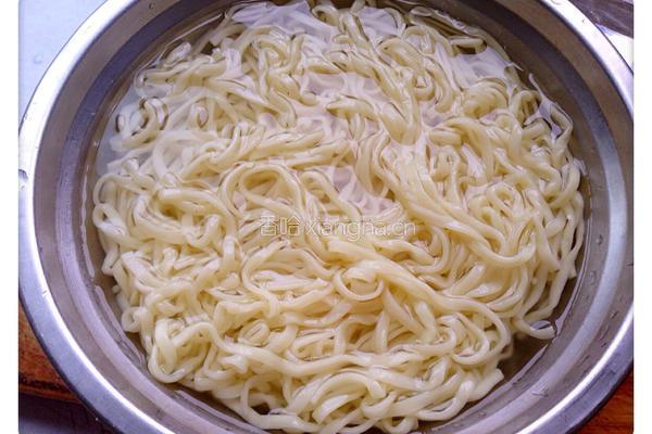 包菜肉丝炒面的做法图解5