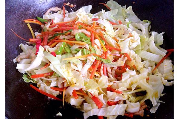包菜肉丝炒面的做法图解7